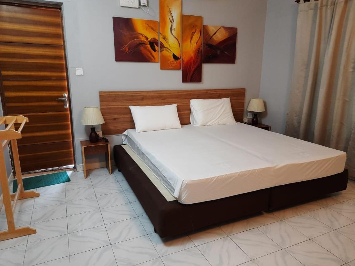 Royal Beach Dhigurah MALDIVES Exterior photo