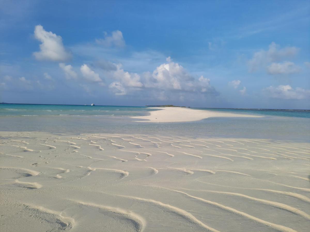 Royal Beach Dhigurah MALDIVES Exterior photo